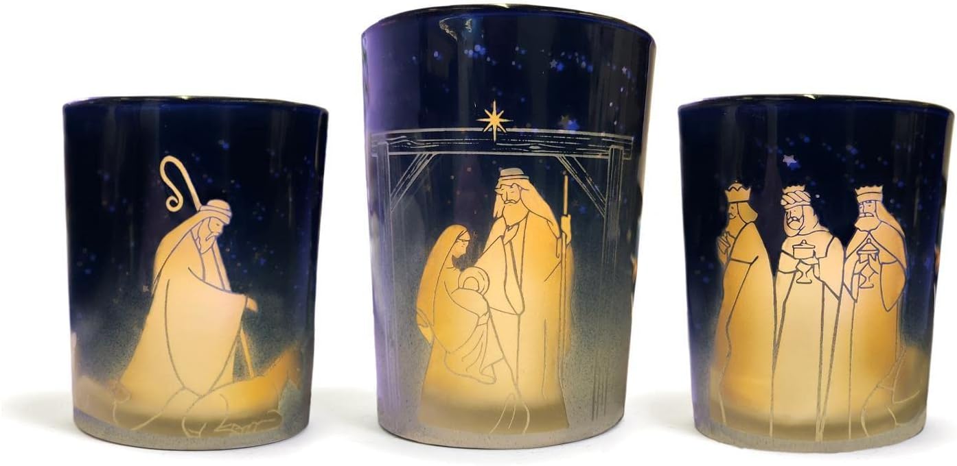 Perfect for Nativity Scene Twos Company 3-Piece Gold Candleholder Set Glass