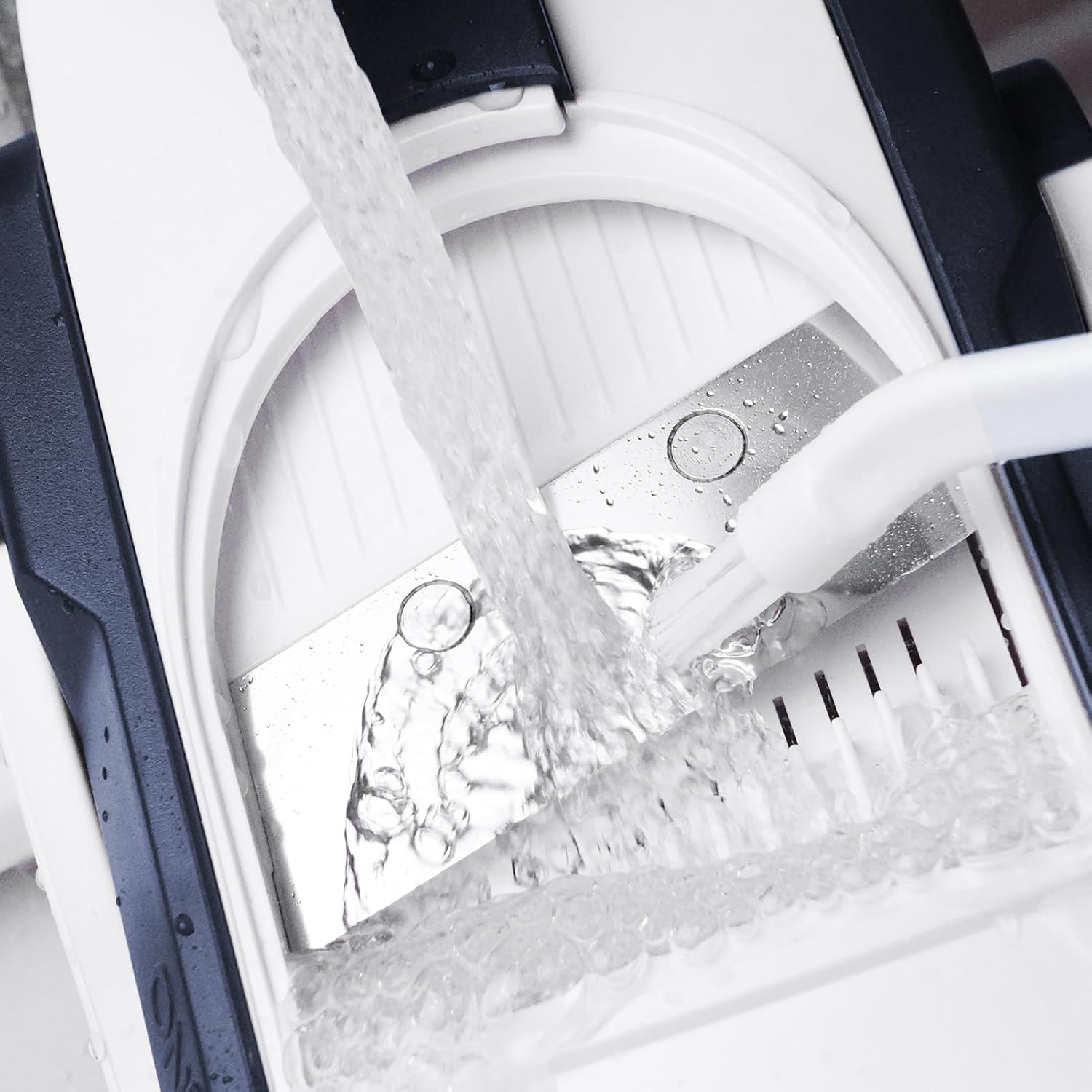 Safe Mandoline Slicer for Kitchen Use