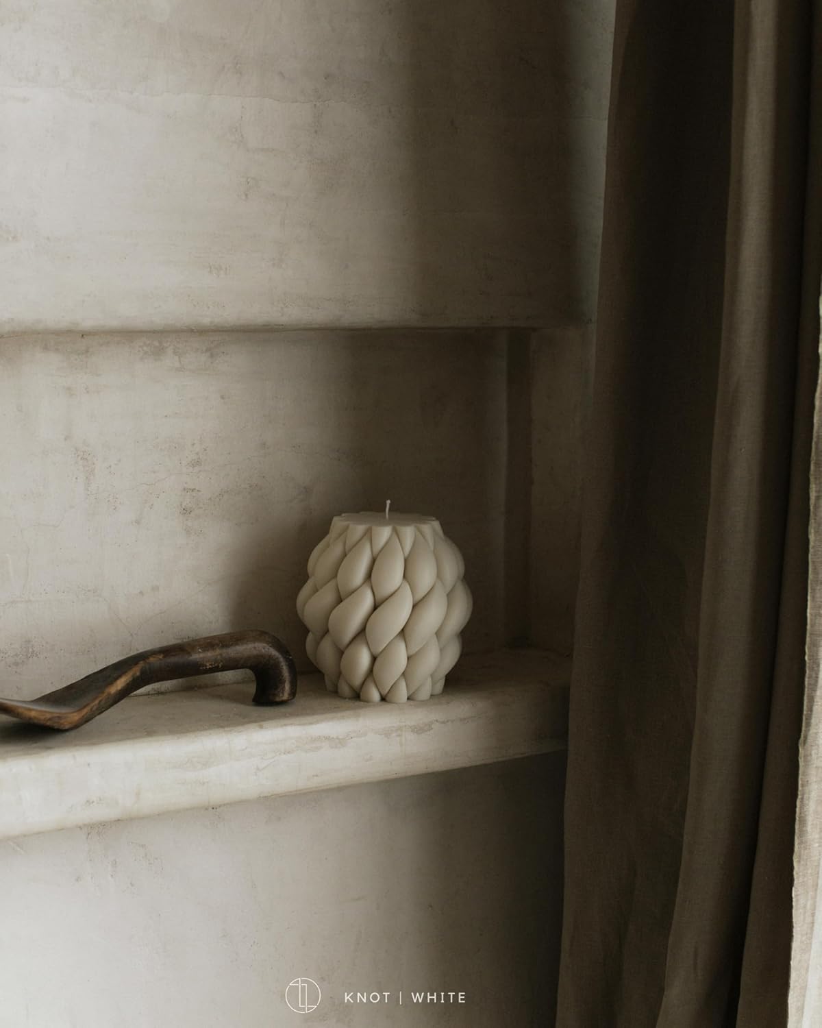 LAWA Knot Ball Candle - White Elegant Soy Wax Pillar Decor