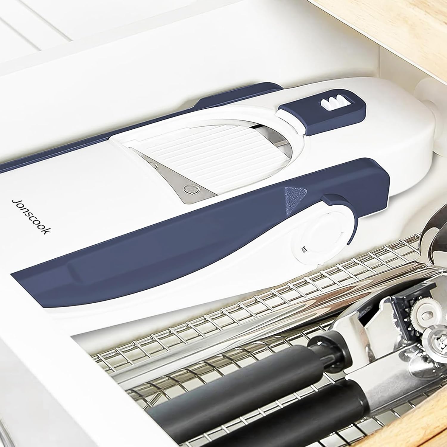 Safe Mandoline Slicer for Kitchen Use