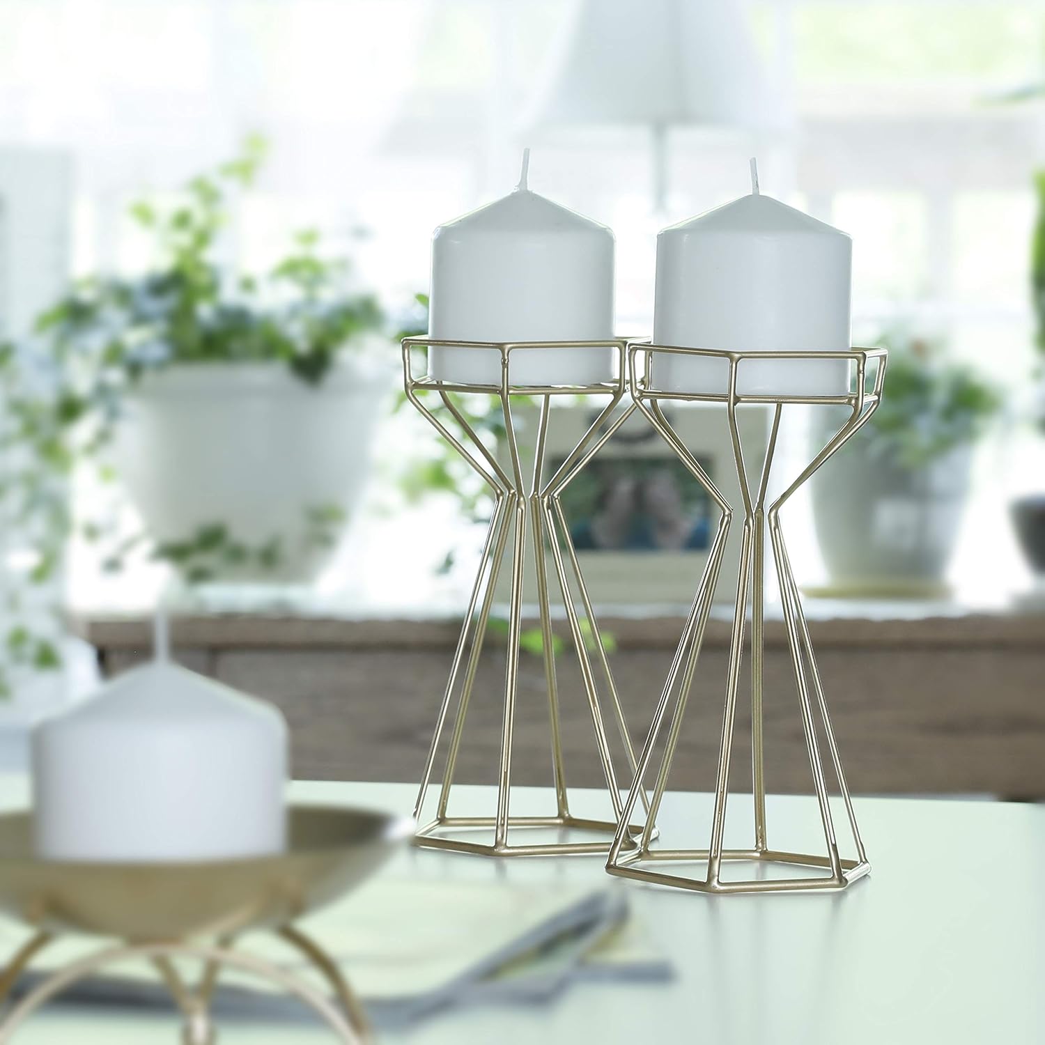 Hosley Gold Iron Wire Pillar Candle Holder Set