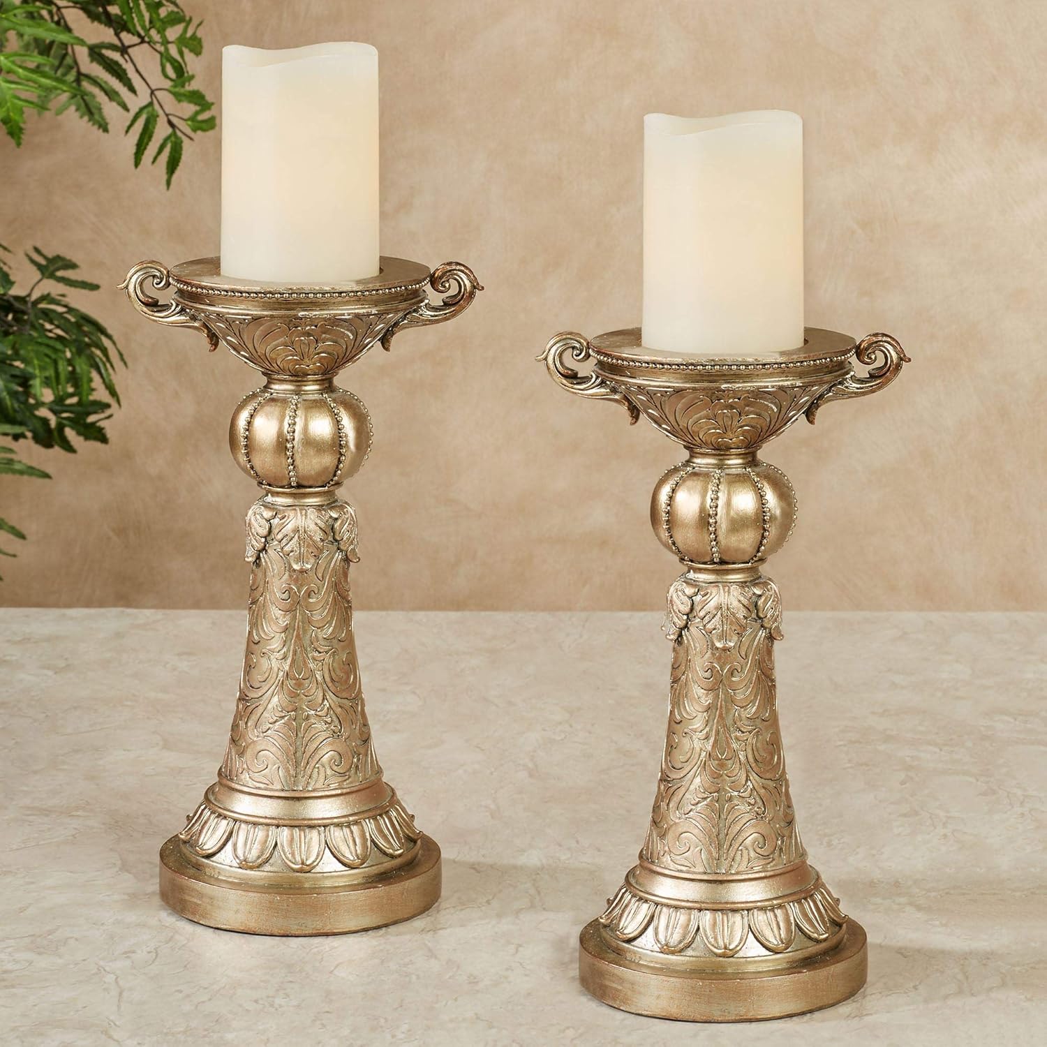 Stylish Myrian Candleholder Set