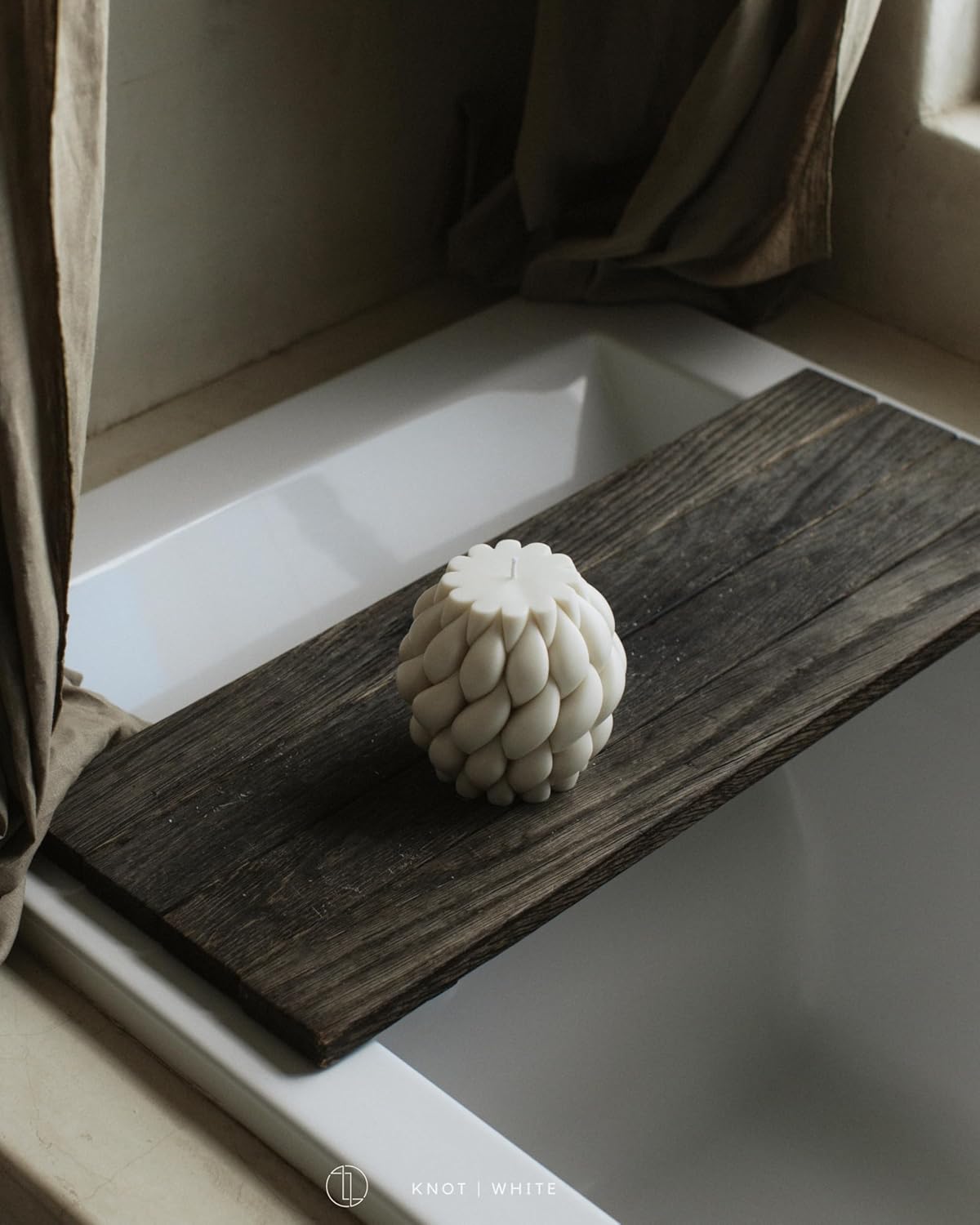 LAWA Knot Ball Candle - White Elegant Soy Wax Pillar Decor